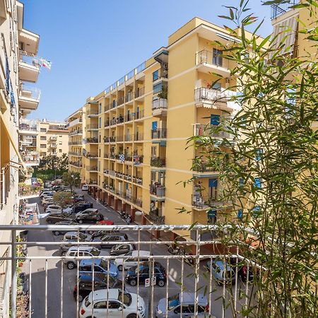 Surya House - Elegant Apartment In Соренто Екстериор снимка