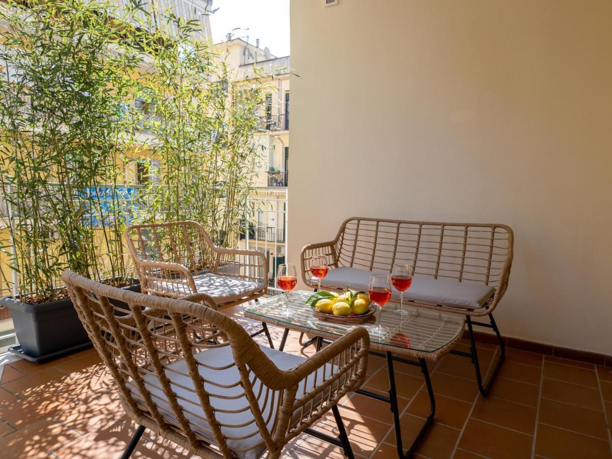 Surya House - Elegant Apartment In Соренто Екстериор снимка