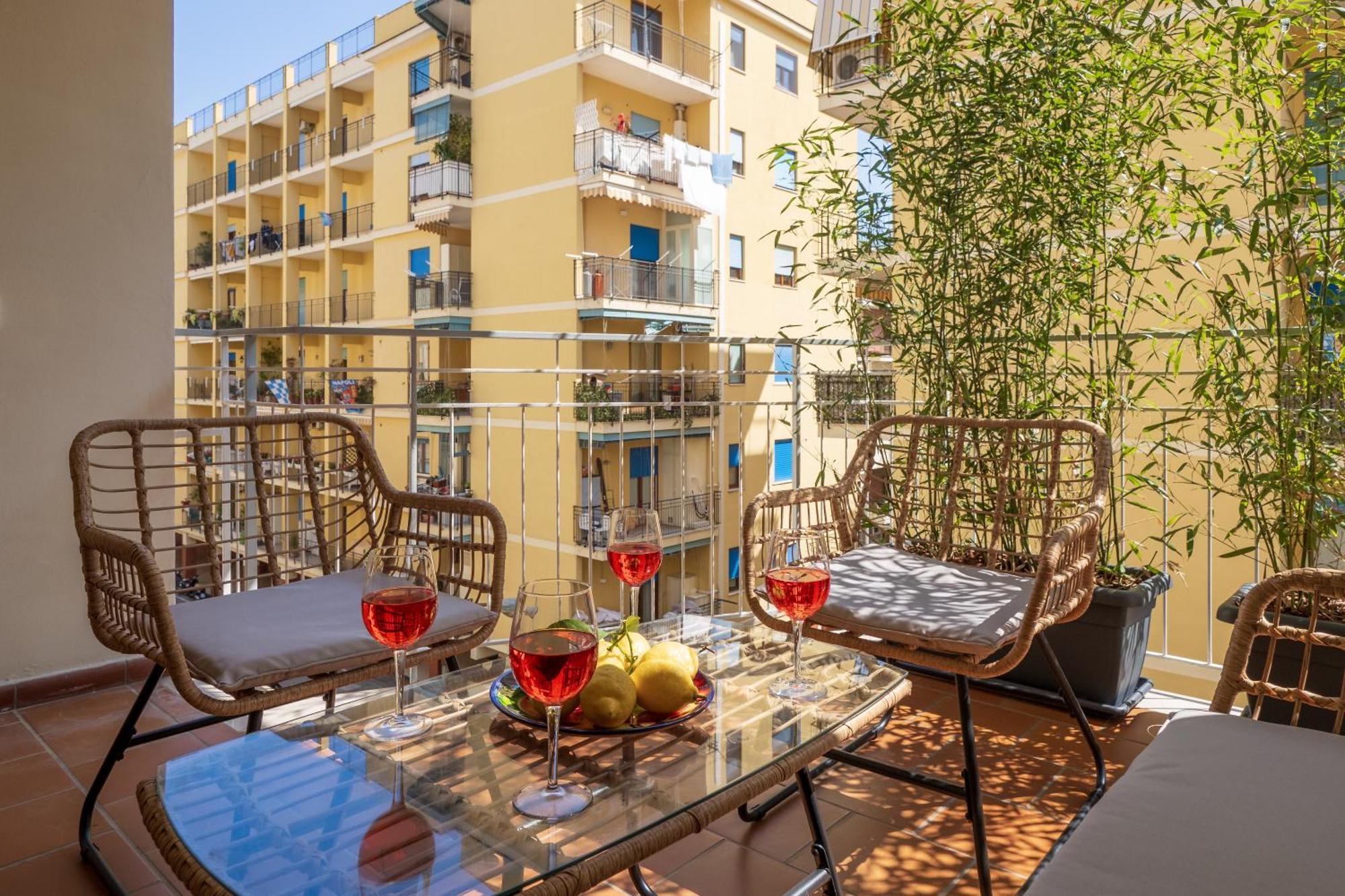 Surya House - Elegant Apartment In Соренто Екстериор снимка