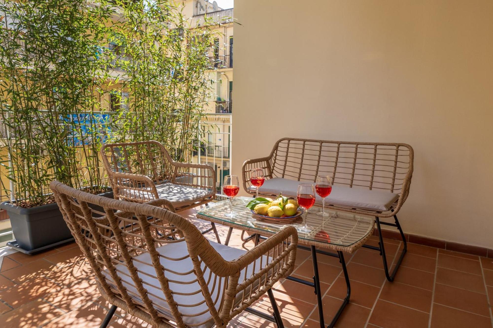 Surya House - Elegant Apartment In Соренто Екстериор снимка